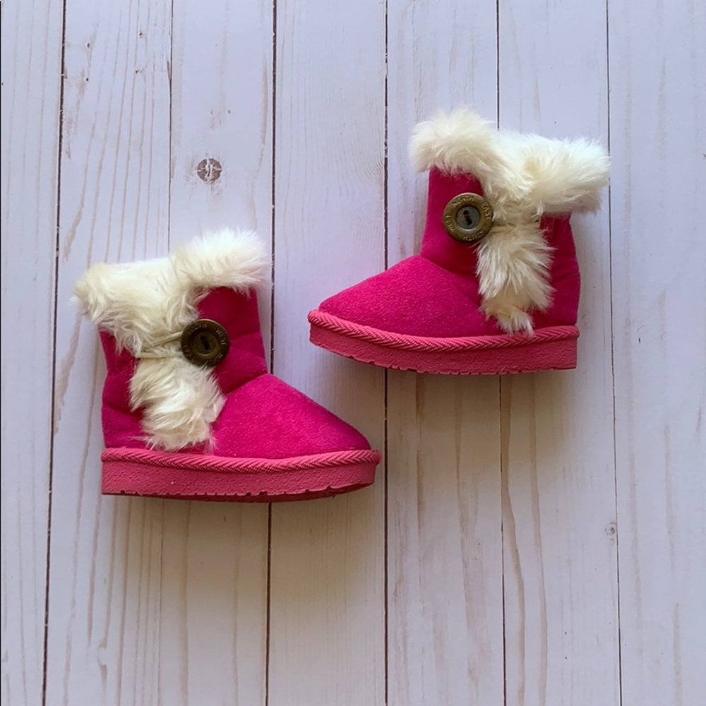 BabyGirlPink Faux Fur Lined Boot